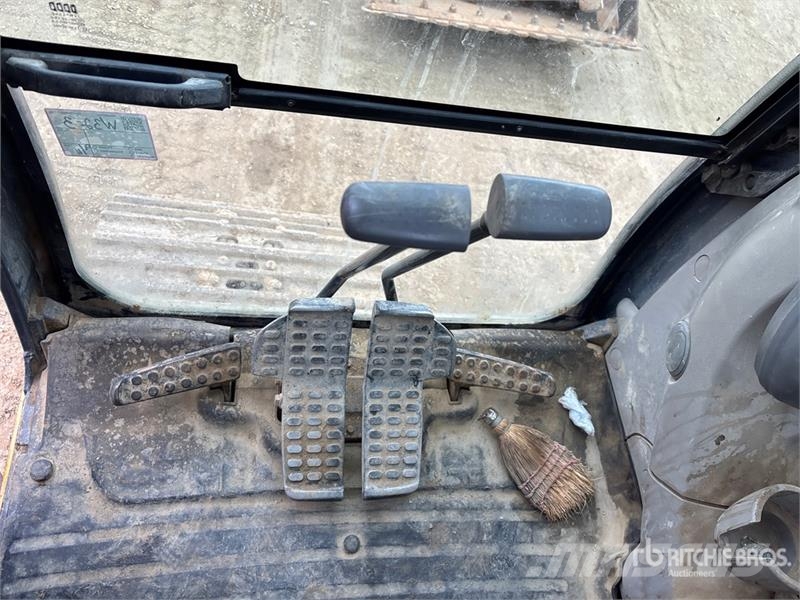 John Deere 225D LC Tracked Excavator Bageri guseničari