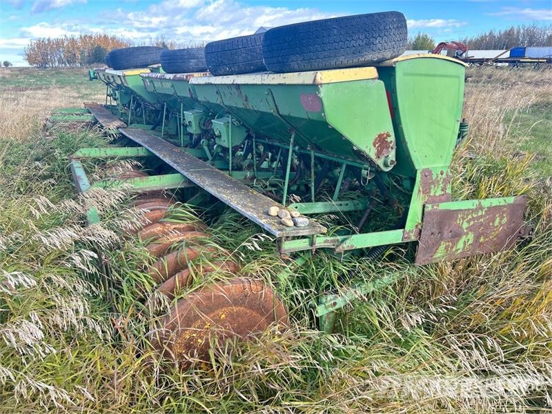 John Deere 23 ft Air Seeder Sejačice