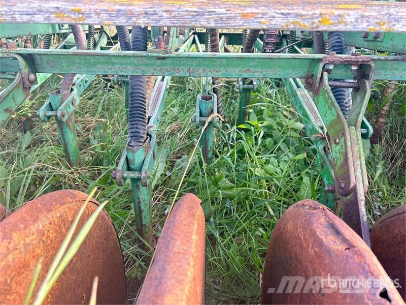 John Deere 23 ft Air Seeder Sejačice