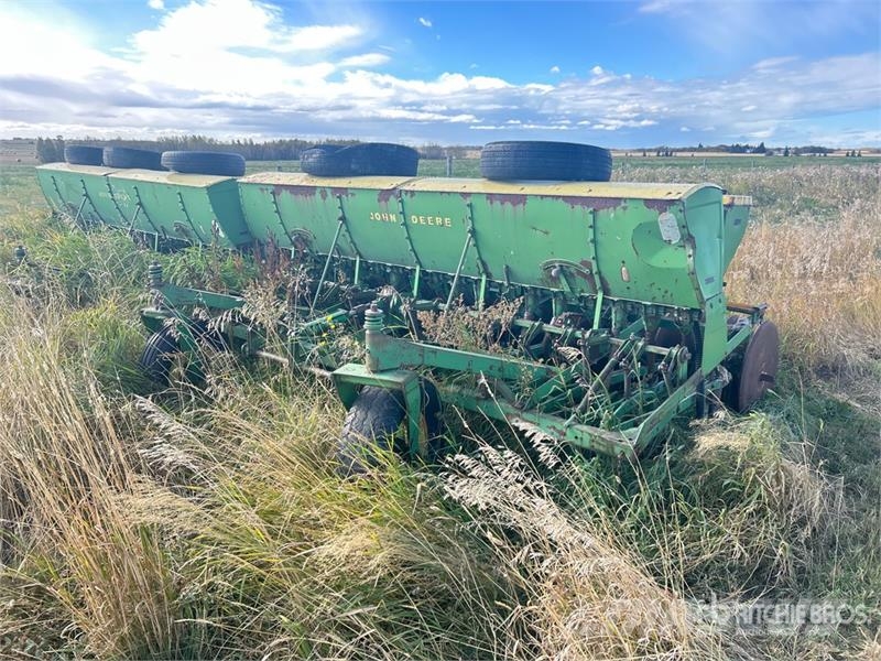 John Deere 23 ft Air Seeder Sejačice