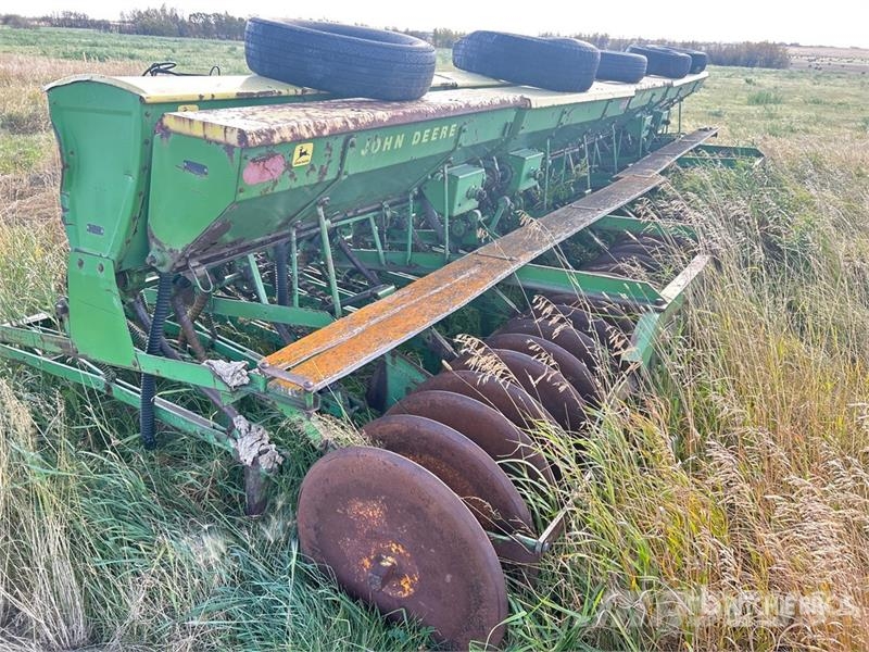 John Deere 23 ft Air Seeder Sejačice