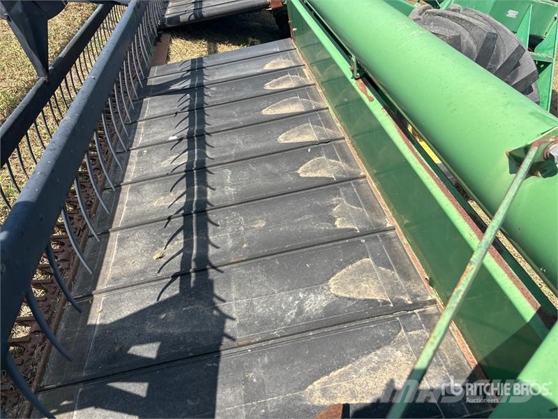 John Deere 2360 25 ft Swather Windrower محشات