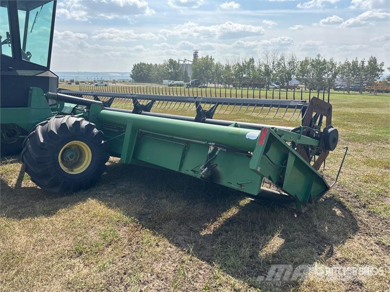 John Deere 2360 25 ft Swather Windrower محشات