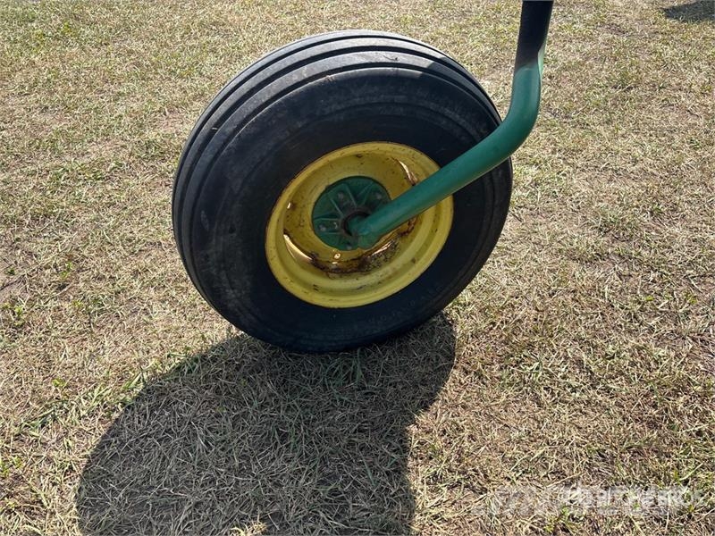 John Deere 2360 25 ft Swather Windrower محشات