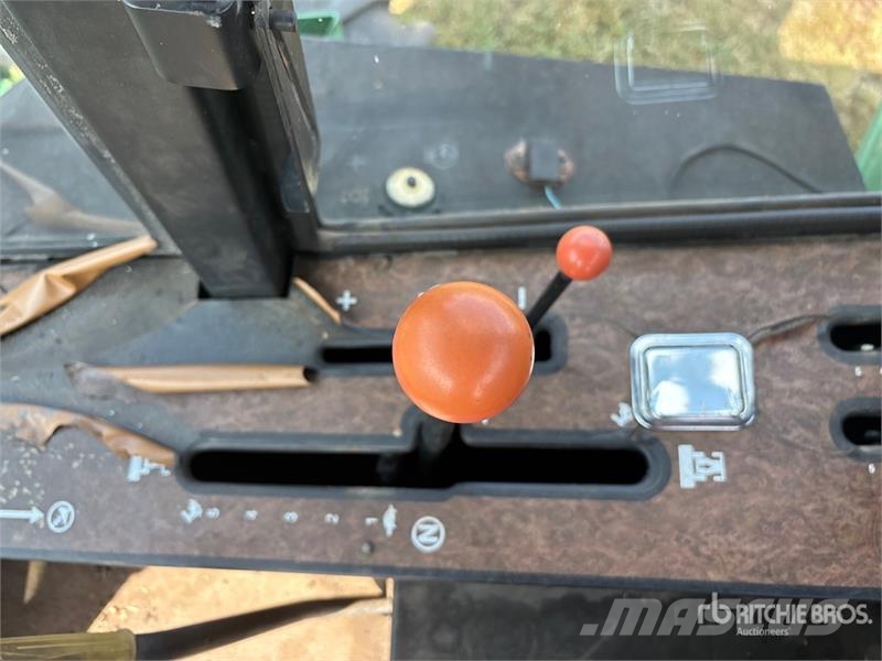 John Deere 2360 25 ft Swather Windrower محشات