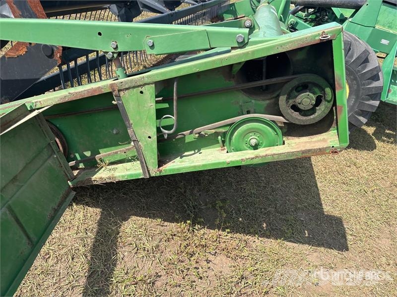 John Deere 2360 25 ft Swather Windrower محشات