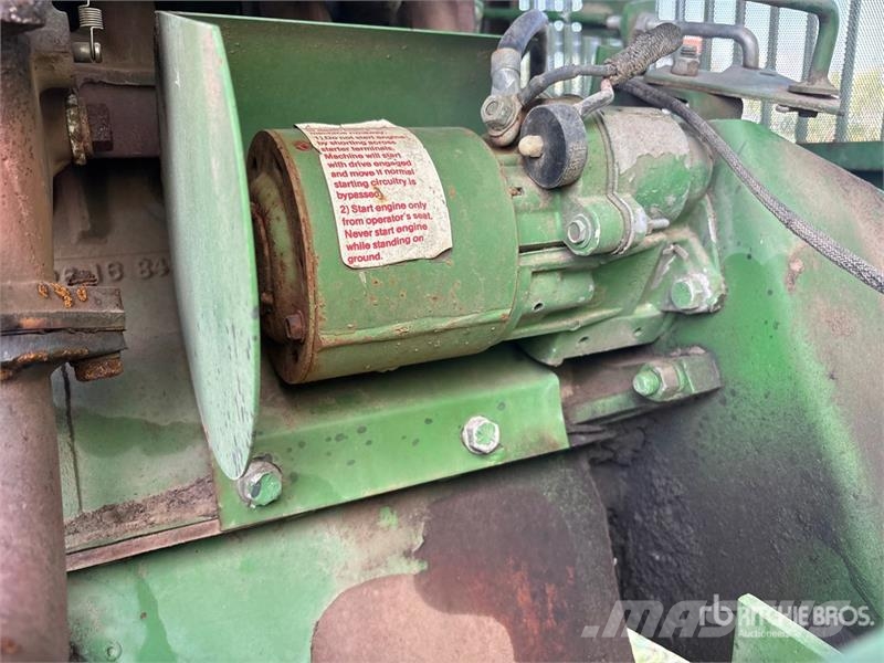 John Deere 2360 25 ft Swather Windrower محشات