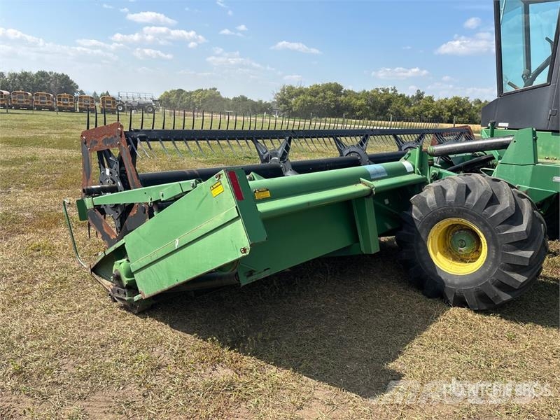 John Deere 2360 25 ft Swather Windrower محشات