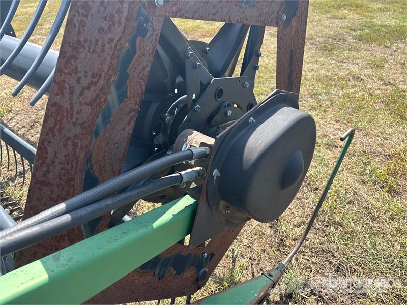 John Deere 2360 25 ft Swather Windrower محشات