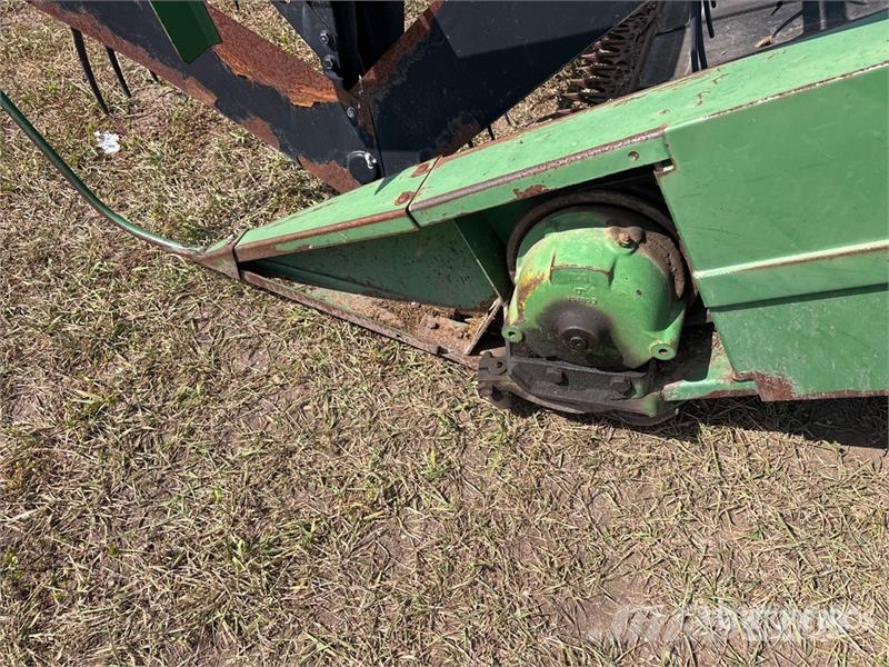 John Deere 2360 25 ft Swather Windrower محشات
