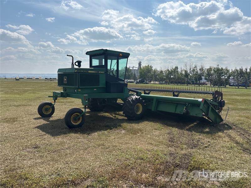 John Deere 2360 25 ft Swather Windrower محشات