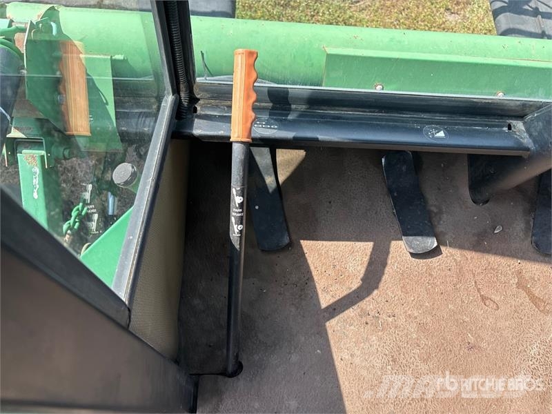 John Deere 2360 25 ft Swather Windrower محشات
