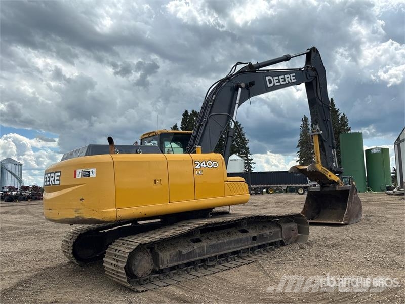 John Deere 240D Kāpurķēžu ekskavatori