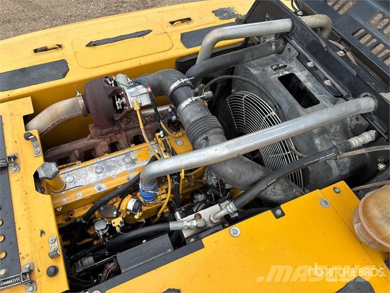 John Deere 240D Kāpurķēžu ekskavatori