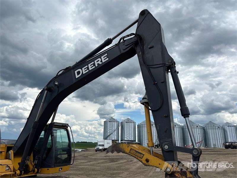 John Deere 240D Kāpurķēžu ekskavatori