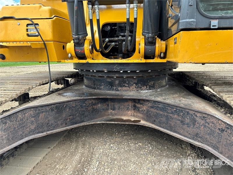 John Deere 240D Kāpurķēžu ekskavatori