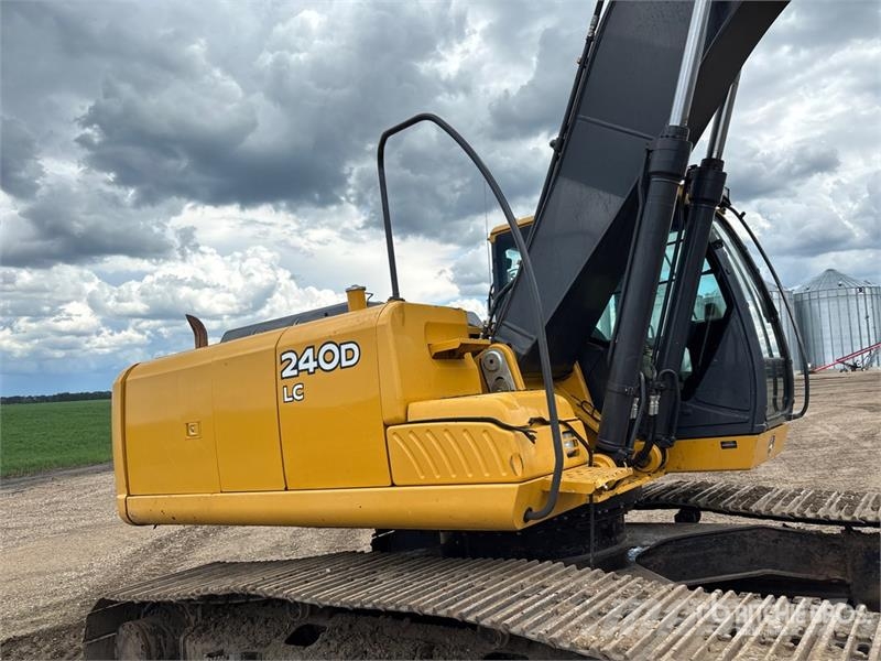 John Deere 240D Kāpurķēžu ekskavatori
