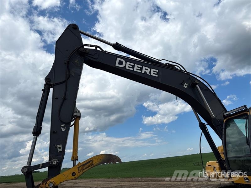 John Deere 240D Kāpurķēžu ekskavatori