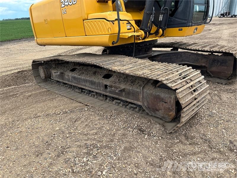 John Deere 240D Kāpurķēžu ekskavatori
