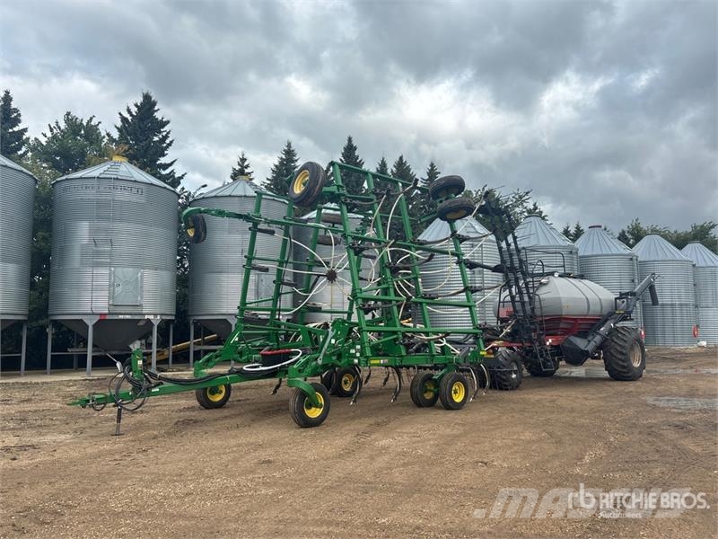 John Deere 2410 41 ft Air Drill Mechanické sejačky