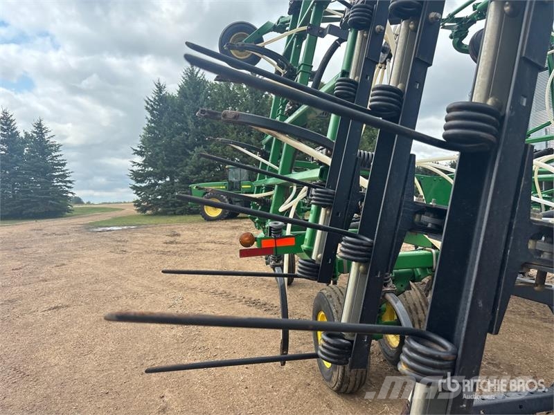 John Deere 2410 41 ft Air Drill Mechanické sejačky