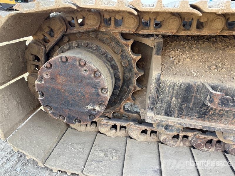 John Deere 245G LC Tracked Excavator Beltegraver