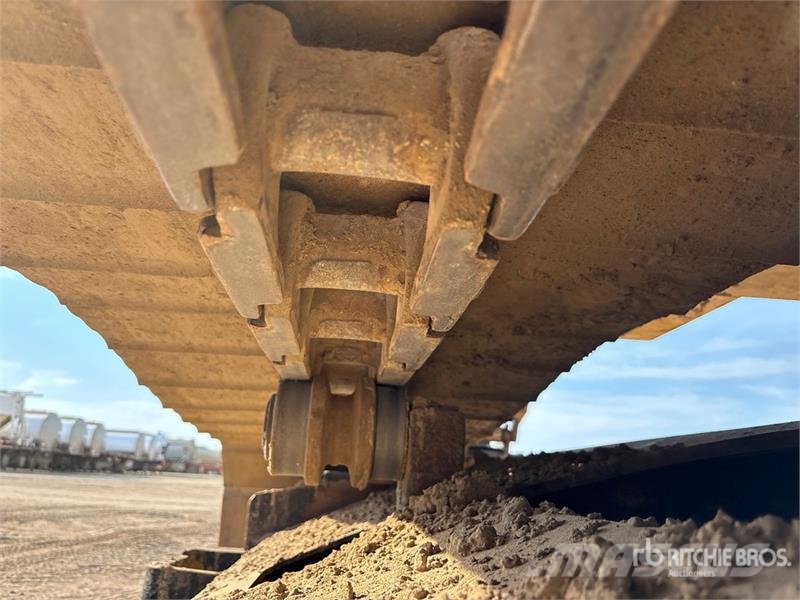 John Deere 245G LC Tracked Excavator Beltegraver