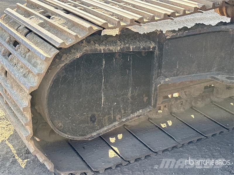 John Deere 245G LC Tracked Excavator Beltegraver