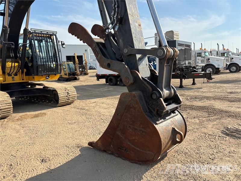 John Deere 245G LC Tracked Excavator Beltegraver