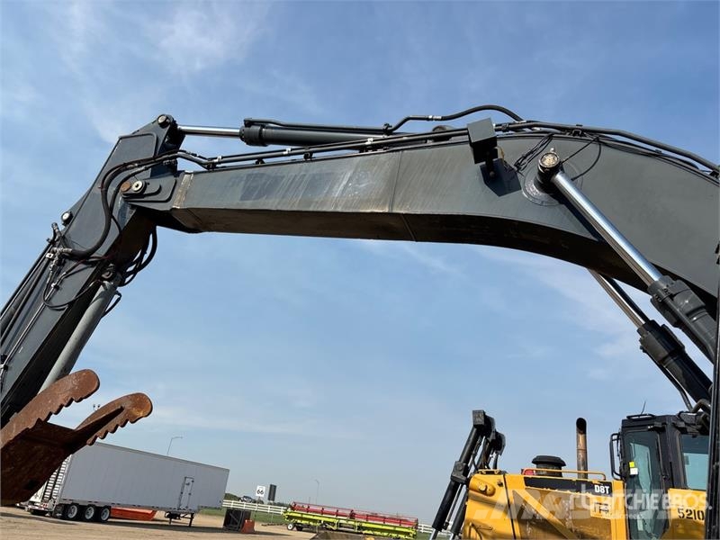 John Deere 245G LC Tracked Excavator Beltegraver