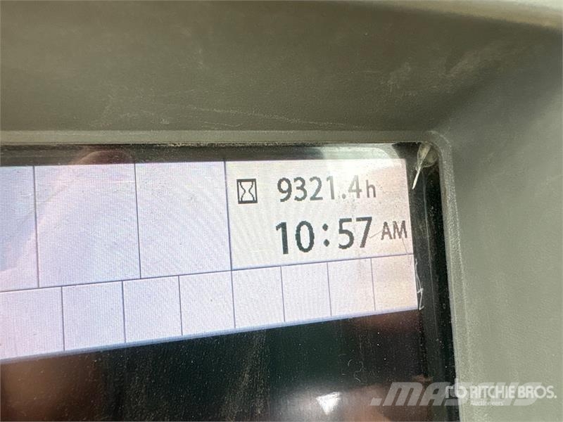 John Deere 250G LC Vikšriniai ekskavatoriai
