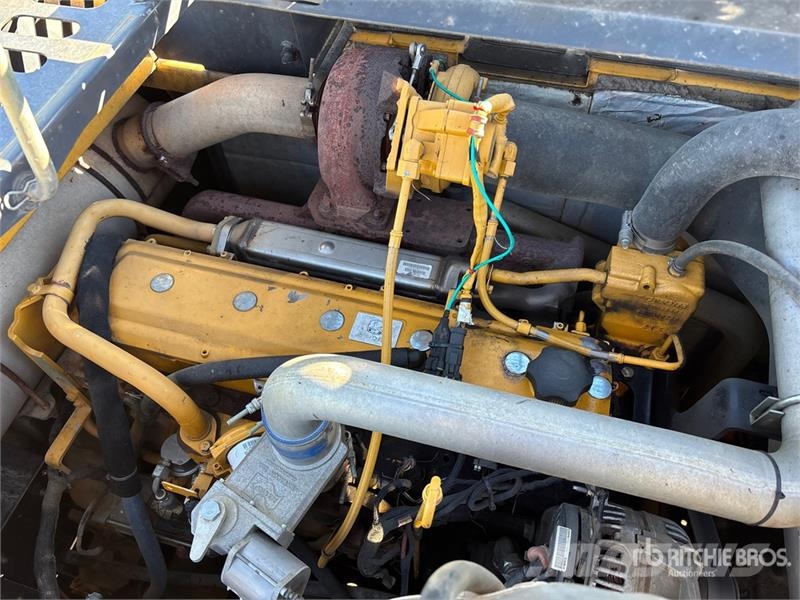 John Deere 250G LC Gravemaskiner på larvebånd