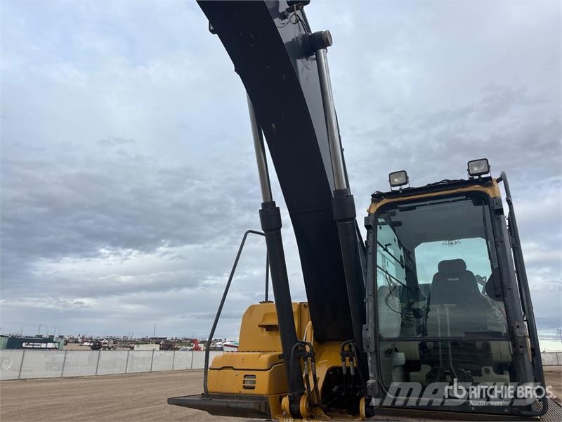 John Deere 250G LC Excavadoras sobre orugas