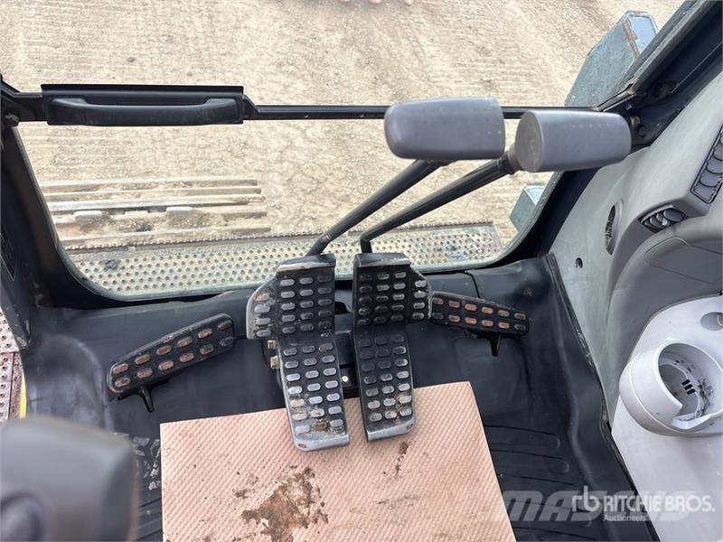 John Deere 250G LC Excavadoras sobre orugas