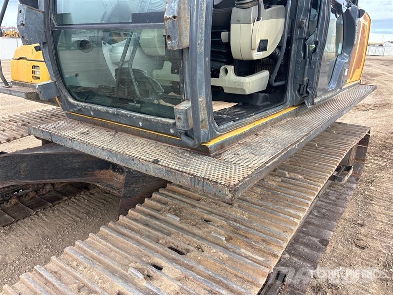 John Deere 250G LC Excavadoras sobre orugas