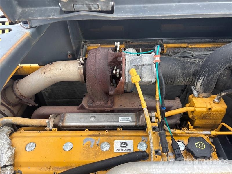 John Deere 250G LC Excavadoras sobre orugas