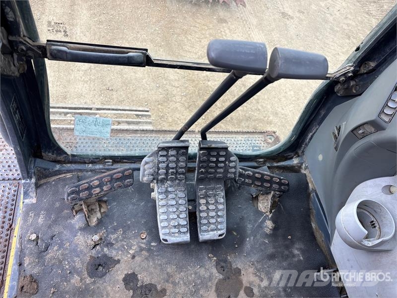 John Deere 250G LC Bageri guseničari