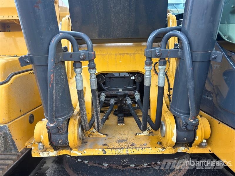 John Deere 250G LC Excavadoras sobre orugas