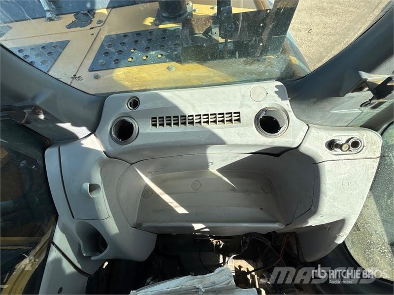 John Deere 250G Tracked Excavator 履带挖掘机