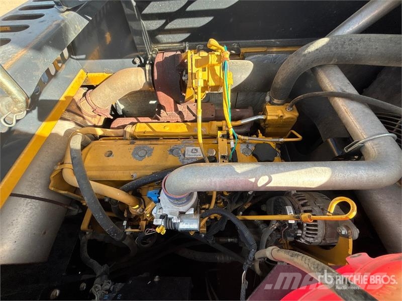 John Deere 250G Tracked Excavator 履带挖掘机