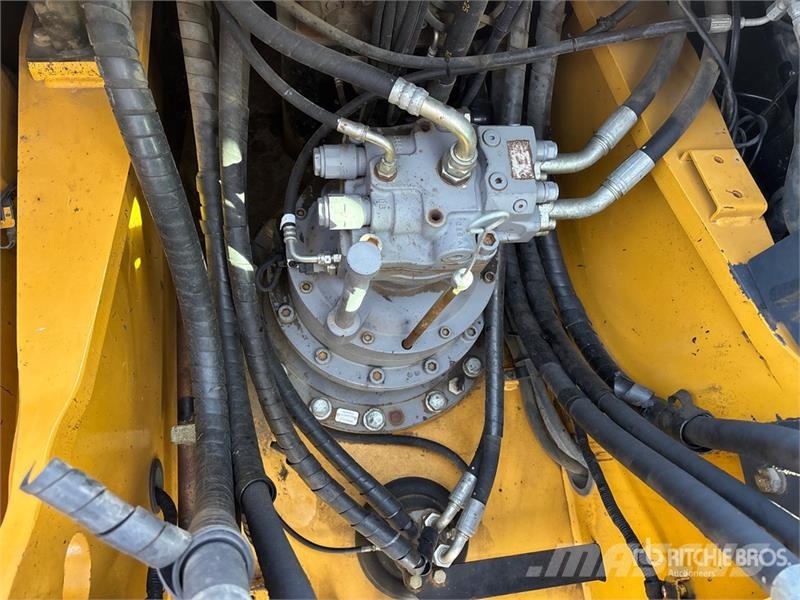 John Deere 250G Tracked Excavator 履带挖掘机