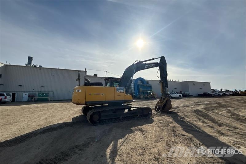 John Deere 250G Tracked Excavator 履带挖掘机