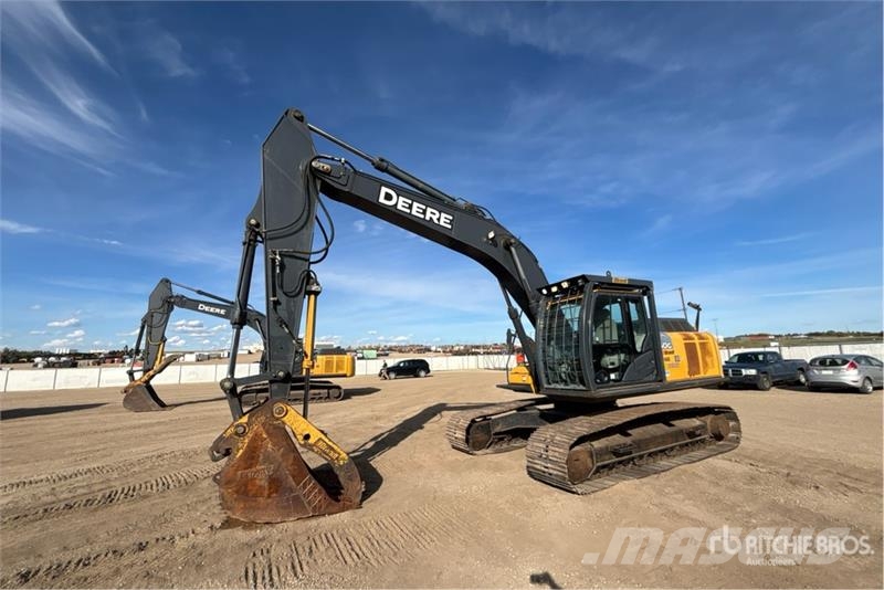 John Deere 250G Tracked Excavator 履带挖掘机