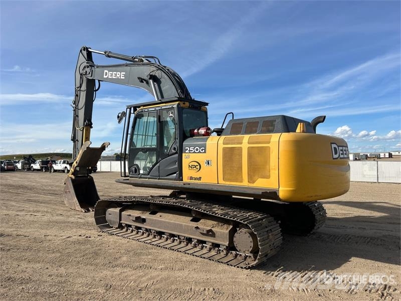 John Deere 250G Tracked Excavator 履带挖掘机