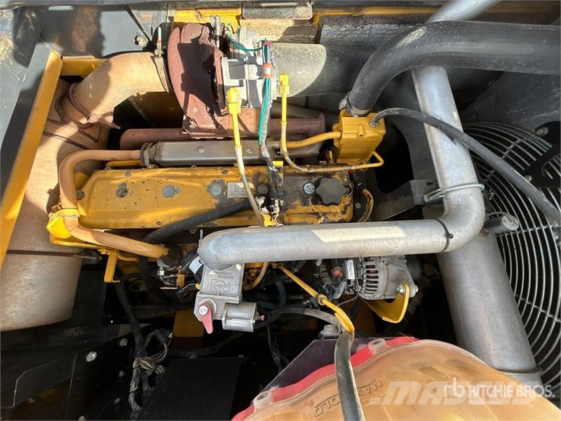 John Deere 250G Tracked Excavator 履带挖掘机