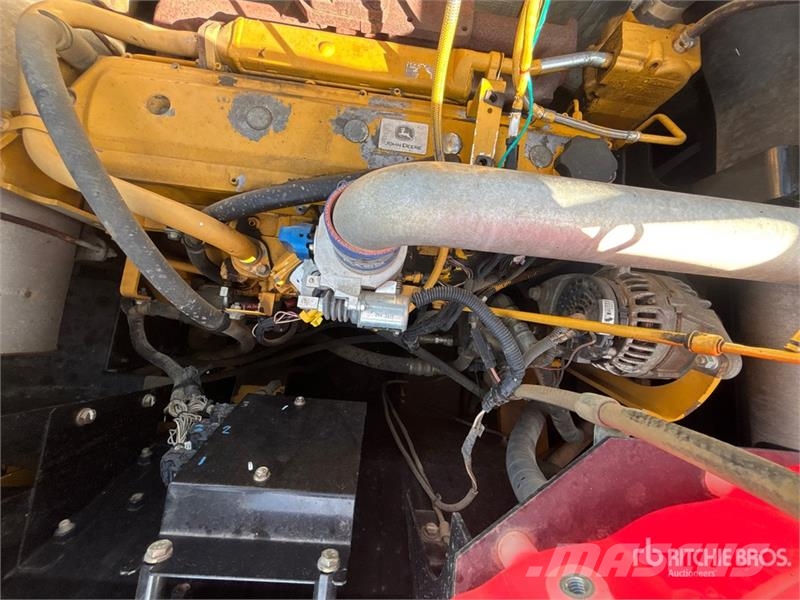 John Deere 250G Tracked Excavator 履带挖掘机