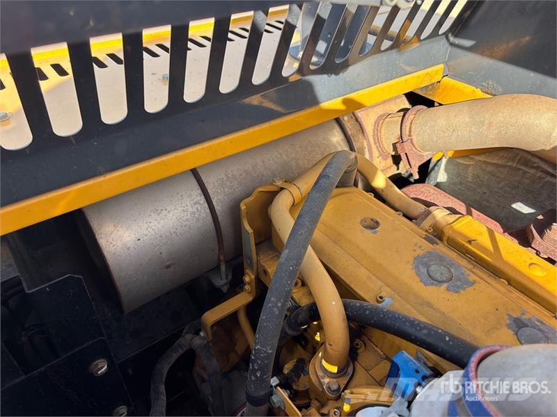 John Deere 250G Tracked Excavator 履带挖掘机
