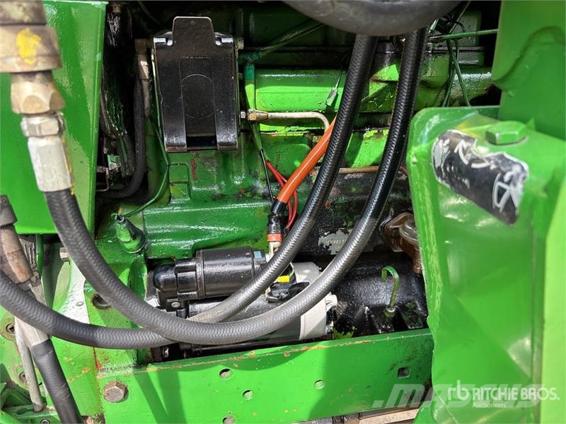 John Deere 2550 4WD Tractor Tractors