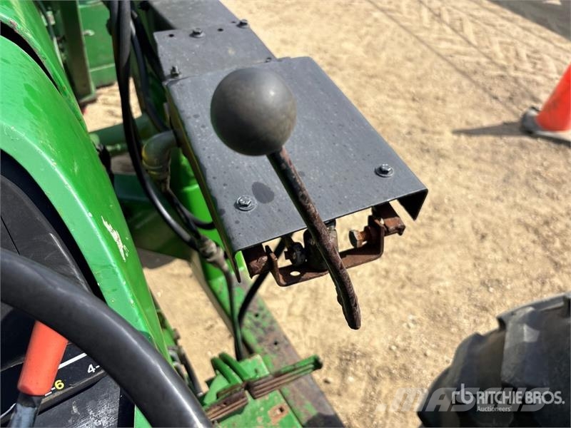 John Deere 2550 4WD Tractor Tractors