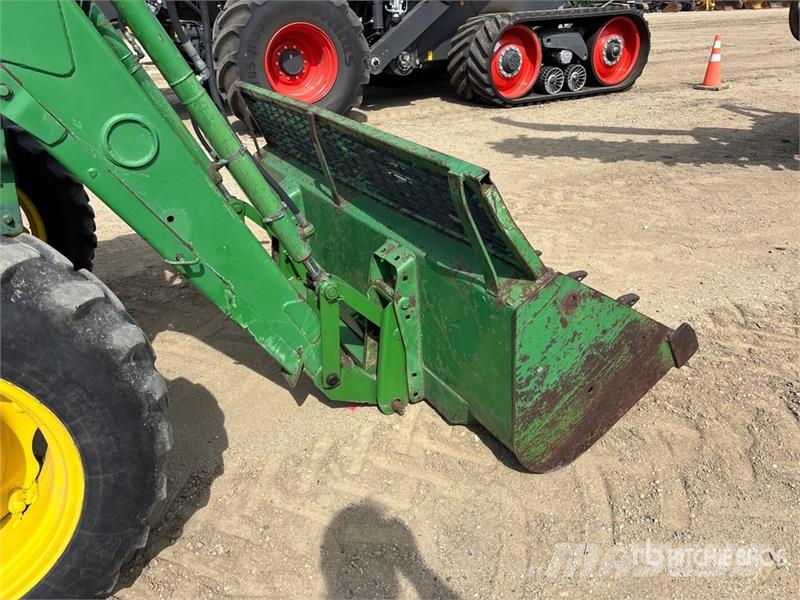 John Deere 2550 4WD Tractor Tractors